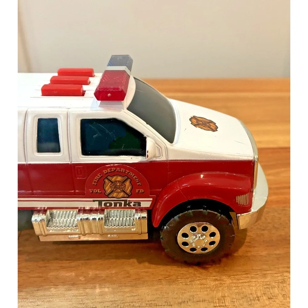 Tonka Fire Rescue Truck SUV Lights Sounds 7